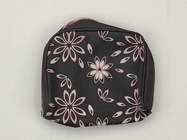 Bags and backpacks: Toiletry bag, condition - Good