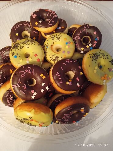 Кондитерские изделия, сладости: Пончик кекс жасаймын заказ берсениздер свежий жасап беремин аябай