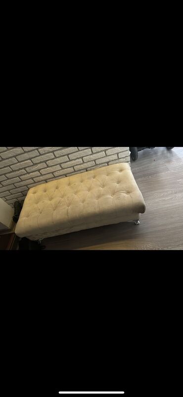 диван мебел: Түсү - Саргыч боз, Колдонулган