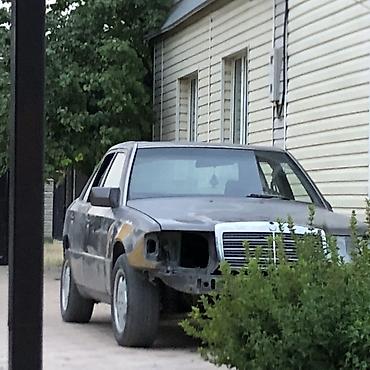 mersedes e class: Mercedes-Benz W124: 1990 г., 2 л, Механика, Бензин, Седан — 2
