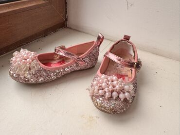 леопардовое платье: Детские праздничные туфельки at lalafo.kg леопардовое платье: Детские праздничные туфельки