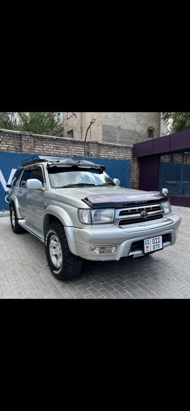 люк на камри: Автомобиль Toyota Hilux Surf серебристого цвета. Оснащен
