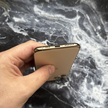 Apple iPhone: IPhone 11 Pro, Б/у, 256 ГБ, Золотой, Чехол, 100 % — 13