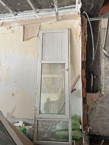 qapi otag: Binada təmir gedir 6 ədəd taxda qapıdı plastik qapı birdə — 4