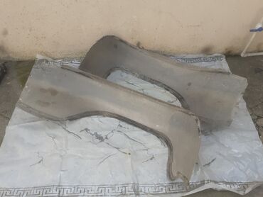 Motor üçün digər detallar: Radiator - 100 ₼ Karbirator(jiquli) - 80₼, Tramblyor - 40 ₼ Babin — 15