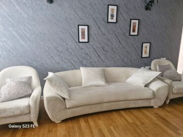 Masa və oturacaq dəstləri: İşlənmiş, Divan, 2 kreslo