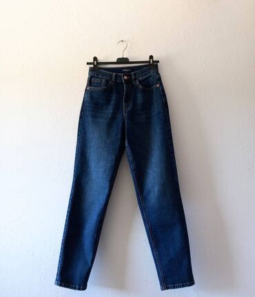 Farmerke: LC WAIKIKI Novo, taman jeans, mom slim model. Poluobim struka 32-35 cm