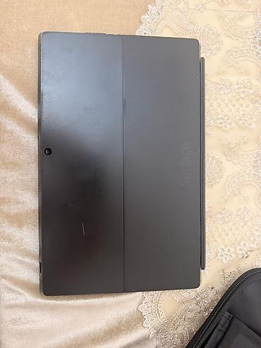 Digər noutbuklar və netbuklar: Microsoft Surface planşet-noutbuk hibridi Xüsusiyyətlər: - Ekran — 11