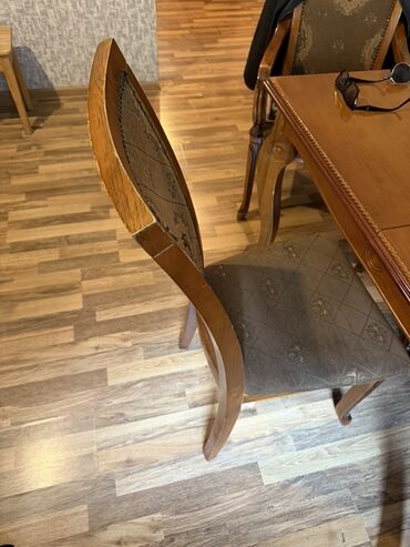 Masa və oturacaq dəstləri: Mətbəx üçün, Dördbucaq masa, 6 stul — 3