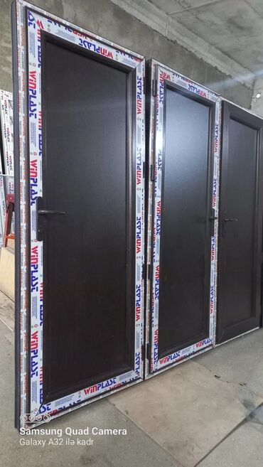 Plastik pəncərələr: Plasti̇k qapi pəncərə si̇fari̇şi̇ tund kari̇çni̇vi̇. Kariçnivi ağ — 25