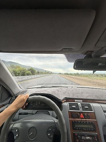 sprinter 516 2011: Mercedes-Benz E-Class: 2002 г., 4.3 л, Автомат, Бензин, Седан — 2