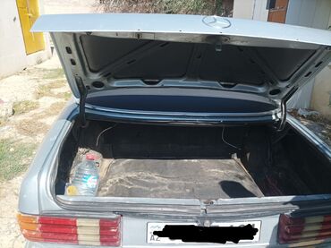 Mercedes-Benz: Mercedes-Benz S-Class: 3 l | 1983 il Sedan -da lalafo.az — 9 Mercedes-Benz: Mercedes-Benz S-Class: 3 l | 1983 il Sedan — 9