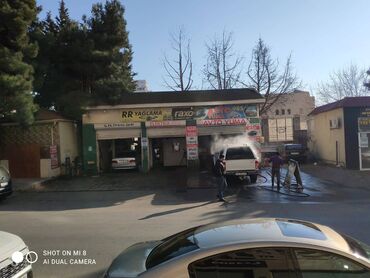 Digər kommersiya daşınmaz əmlakı: Həzi Aslanov metrosunun yaxınlığında yol kənarı olan,moyka (1boksdu) — 2