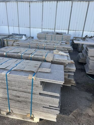 Фасадные гранитные плитки: Плиты из гранита оптом и в розницу для облицовки фасадов, ступеней или — 31