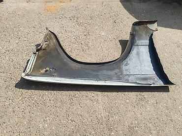 Auto delovi: Prednje levo krilo Lada 2104 Karavan, Lada 2105, Lada 2107 Riva. U — 13