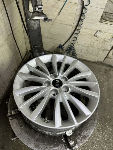 калесо матиз: Литые Диски R 17 Kia, 1 шт, отверстий - 5
