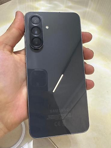 Samsung: Samsung Galaxy A56 5G, Б/у, 128 ГБ, 2 SIM — 6