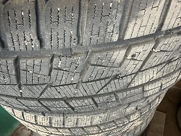 Шины: Зимние шины 225/45 R18, комплект из 4 шт. Характеристики: - Размер — 3