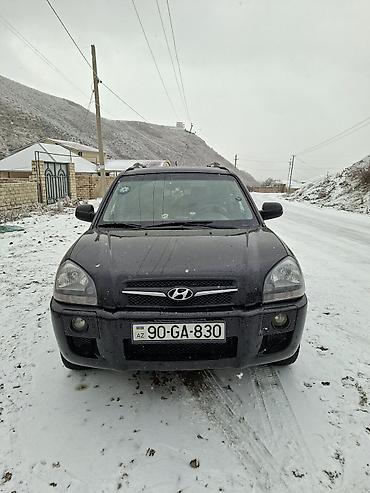 avtomobil şüşələri: Hyundai Tucson – qara rəngli, kompakt krossover/SUV. Texniki və — 3