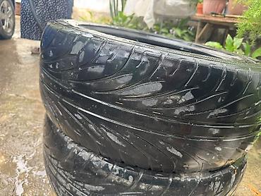 17 225 55: Летняя автомобильная шина R17 - Размер: 215/55 R17 (указание на борту — 2