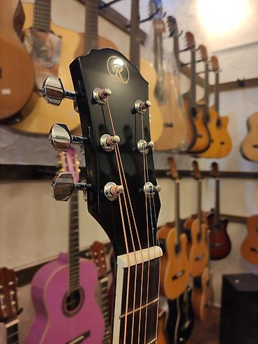 Gitaralar: Akustik gitara.Rivertone.Ölçü 4/4 — 1
