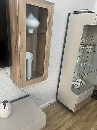 divar desən: Mebel dəsti – yataq və qonaq otağı üçün komplekt Tərkibi: - Yataq — 4
