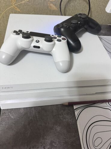 sony playstation 3 slim: PS 4 pro с двумя подписками Идеальная PlayStation 4 pro 3 ревизии. В