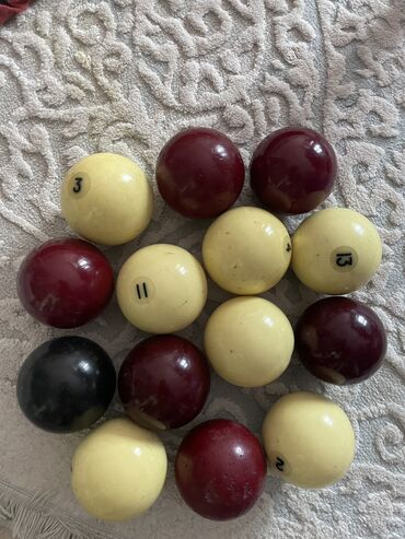 тенисный столик: Бельгийские бильярдные шары