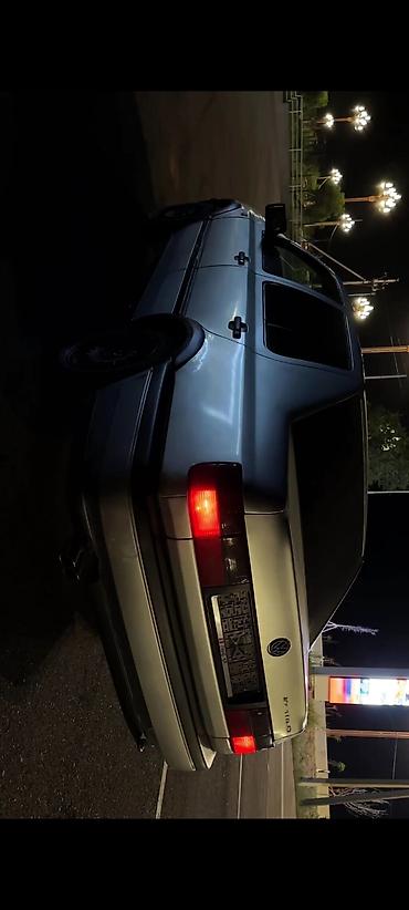 радиальный: Volkswagen Jetta: 1993 г., Бензин, Седан — 1