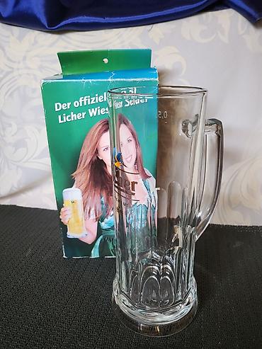 Čaše: Krigla nova Licher premuim Wiesn rastalova. Nova krigla sve na njoj — 4