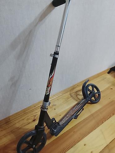 Samokatlar: Şəhər üçün iki təkərli kick‑skuter - Böyük diametrli poliuretan — 1