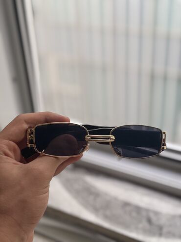 uşaq eynəkləri: Gün eynəyi, Valentino, İşlənmiş
