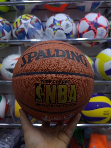 Мячи: Баскетбольный мяч Spalding NBA
