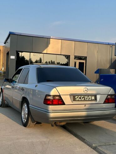 купить запчасти на опель вектра б: Mercedes-Benz W124: 1994 г., 3.2 л, Автомат, Бензин, Седан