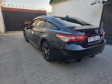 x5 bmw 2018: Toyota Camry: 2017 г., Автомат, Бензин, Седан — 3