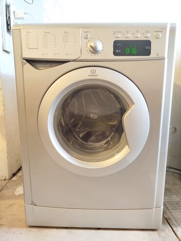 Стиральная машина Indesit, 7 кг, Б/у, Автомат, Есть сушка, Нет кредита, Самовывоз