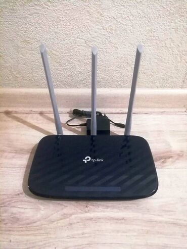 продаю вай фай: 2-диапазонный WiFi TP-Link Archer C20 v5 роутер 3 антенны, отличное