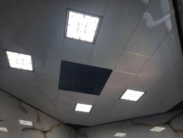 снежок декоративная штукатурка: Asma tavan panelləri və kvadrat LED işıqlar dəsti - Material: parlaq
