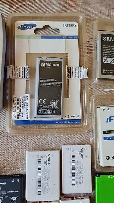Delovi za mobilne telefone: Veliki lot rezervnih delova i dodatne opreme za stare mobilne — 17
