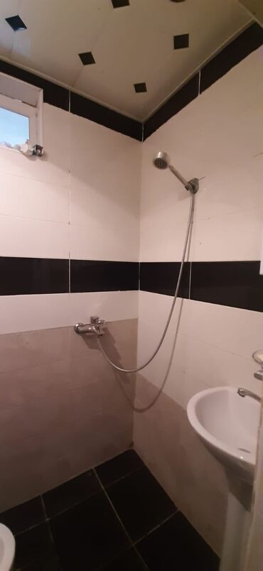 Uzunmüddətli kirayə mənzillər: Mənzil orta təmirlidir.Lazım olan bütün məşət əşyaları ilə təmin -da lalafo.az — 11 Uzunmüddətli kirayə mənzillər: Mənzil orta təmirlidir.Lazım olan bütün məşət əşyaları ilə təmin — 11