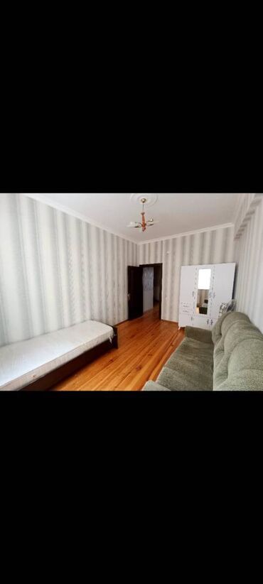 Uzunmüddətli kirayə mənzillər: Xətai metrosunun çıxışında 13 mertebeli binanın 3-cü mərtəbəsində — 9