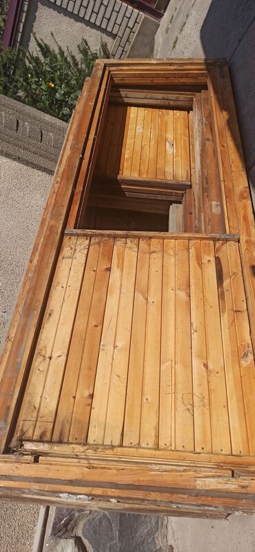 двери внутренние: Двери балконные, деревянные, размер с коробкой 72см/217см, с коробкой