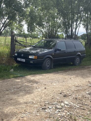 volkswagen sharan: Volkswagen Passat: 1989 г., 1.8 л, Механика, Бензин, Универсал