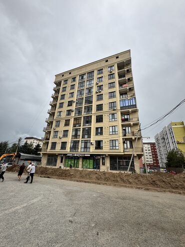 цены на недвижимость в бишкеке 2023: 3 бөлмө, 95 кв. м, Элитка, 3 кабат, ПСО (өзү оңдоп түзөтүп бүтүү үчүн)