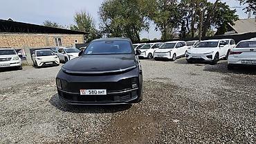 авто лупарик: Lixiang L8: 2024 г., 1.5 л, Автомат, Гибрид, Кроссовер — 1
