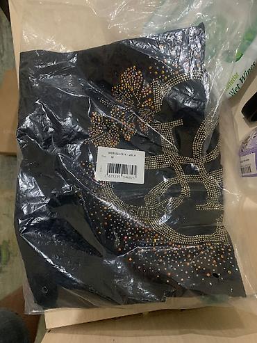 kask satis: GUESS firmasindandi. Trendyolla getirilib əsl qiyməti 80 dollardi — 2