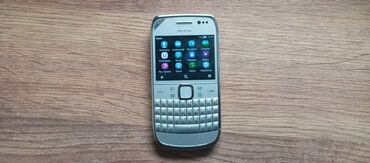 almaq üçün nokia 515: Nokia E6, rəng - Gümüşü, Zəmanət, Düyməli, Sensor