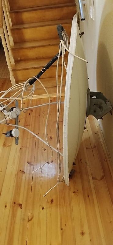 Peyk antenaları: Ksosnu tarelkası satılır işlək vəziyyətdədir.Peyk antenası komplekti — 2