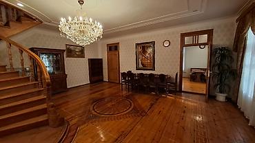 Uzunmüddətli kirayə evlər: 160 kv. m, 4 otaqlı -da lalafo.az — 10 Uzunmüddətli kirayə evlər: 160 kv. m, 4 otaqlı — 10