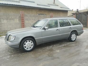 Mercedes-Benz: Mercedes-Benz 220: 1993 г., 2.2 л, Механика, Бензин, Универсал